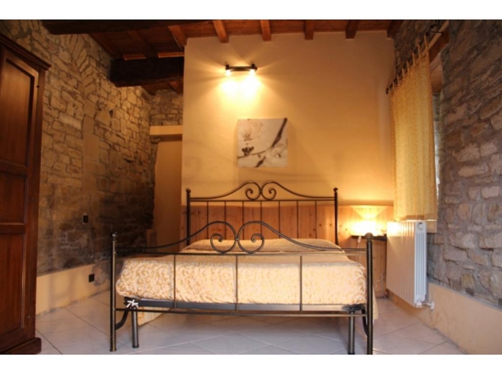 Agriturismo Badia Di Susinana Villa ปาลาซซูโอโล ซุล เซนิโอ ห้อง รูปภาพ
