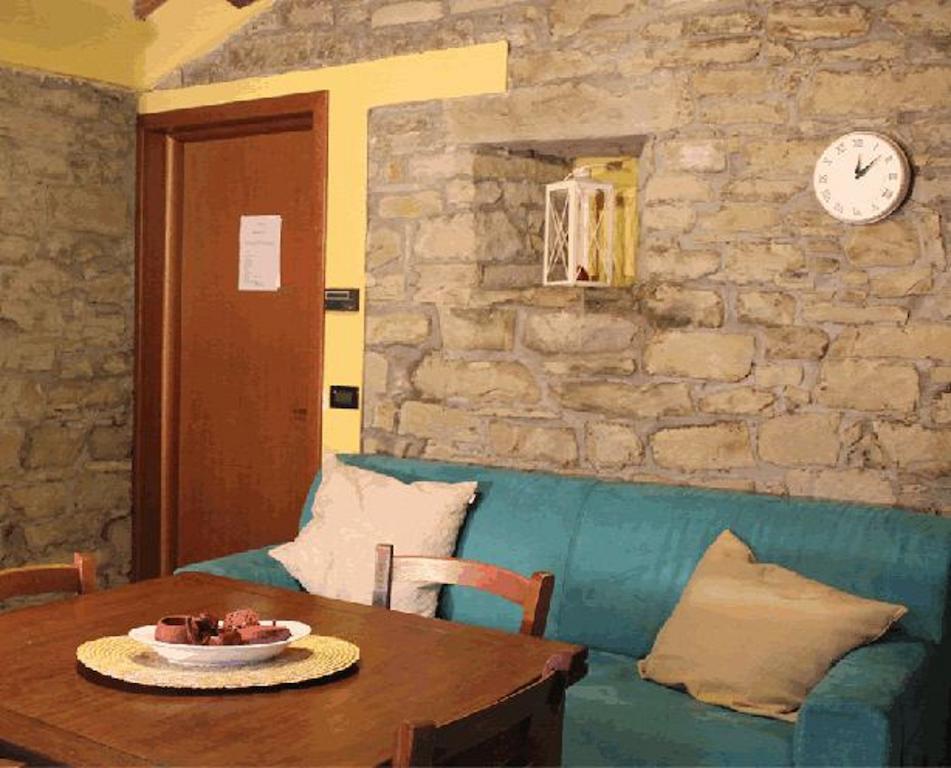 Agriturismo Badia Di Susinana Villa ปาลาซซูโอโล ซุล เซนิโอ ภายนอก รูปภาพ