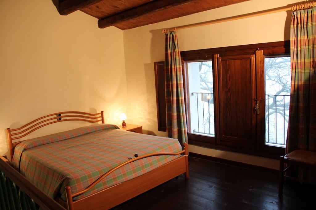 Agriturismo Badia Di Susinana Villa ปาลาซซูโอโล ซุล เซนิโอ ห้อง รูปภาพ