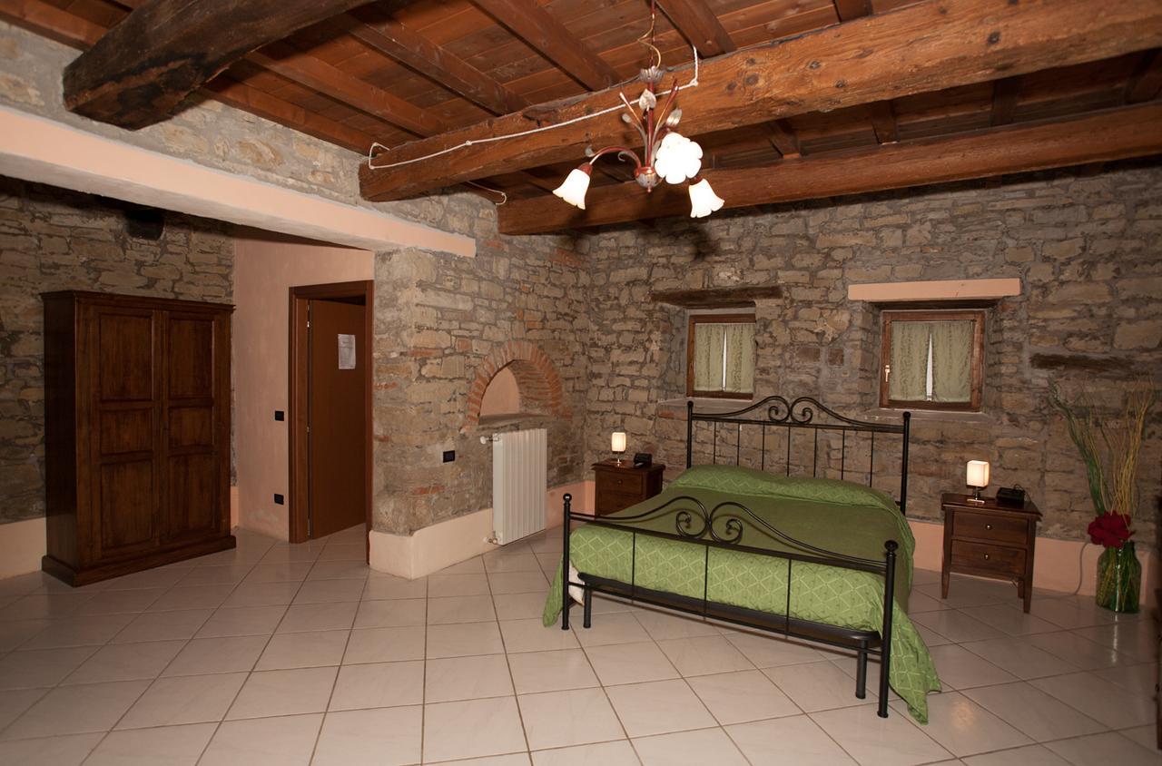 Agriturismo Badia Di Susinana Villa ปาลาซซูโอโล ซุล เซนิโอ ภายนอก รูปภาพ